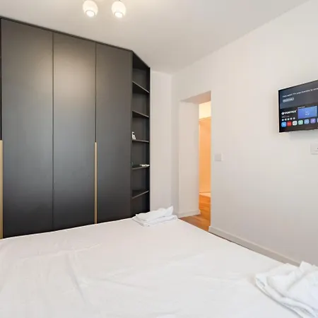 The Velvet By Blvd 44b5 - Premium Retreat *